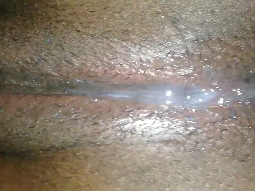 લાંબા વાળવાળું શ્યામ ...