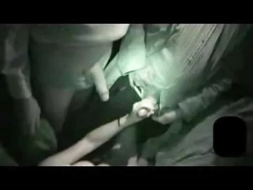 ફિશનેટ સ્ટોકિંગ્સમાં ...