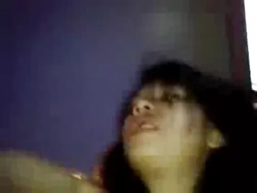 બગડેલી રશિયન કિશોરી  ...